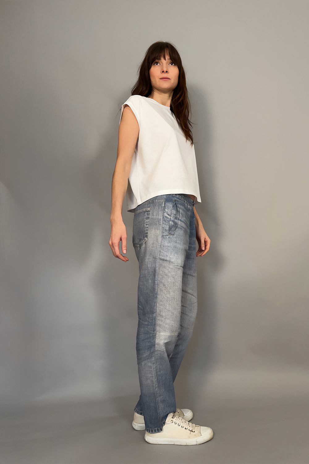 WHITE RIOT - T-SHIRT BIANCA IN 100% COTONE BIOLOGICO